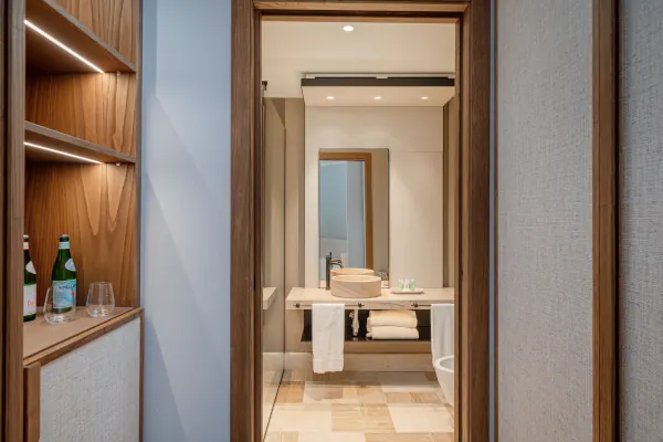 Junior Suite 9